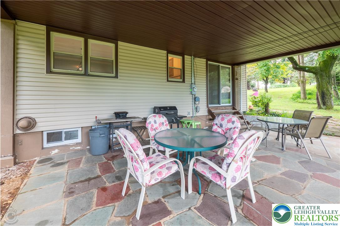 52 S. Cedar Crest Boulevard Property Photo 37
