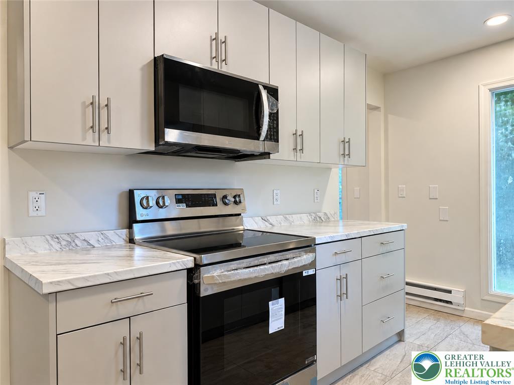 248 East Broad Street Property Photo 5