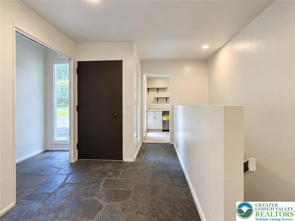 248 East Broad Street Property Photo 10
