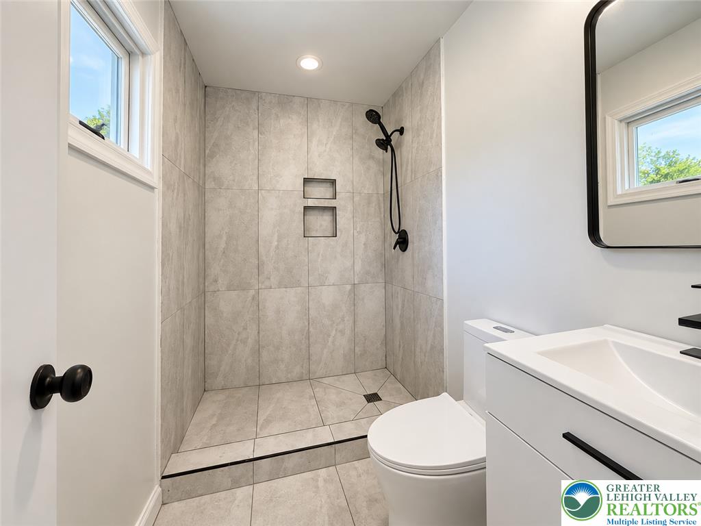 248 East Broad Street Property Photo 13