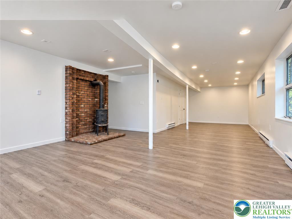 248 East Broad Street Property Photo 23