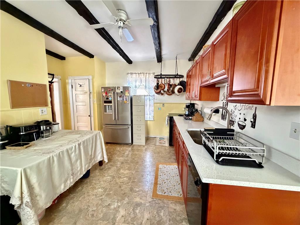 315 West Berwick Street Property Photo 11
