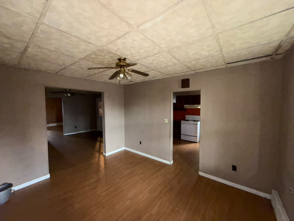 833 Walnut Avenue Property Photo 6