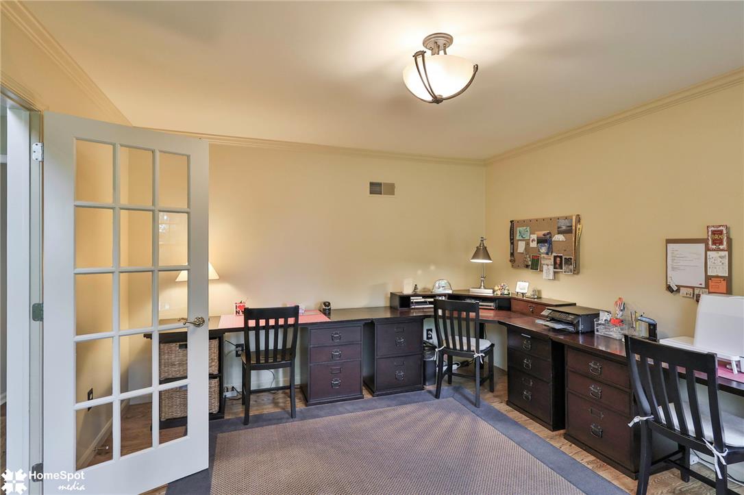 5270 Bowood Street Property Photo 8