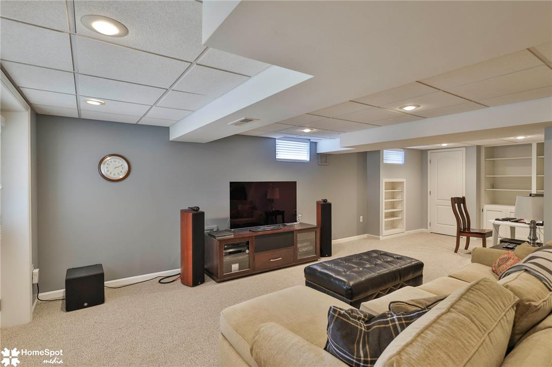 5270 Bowood Street Property Photo 34