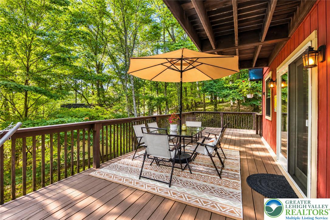 175 Deer Trail Drive Property Photo 7