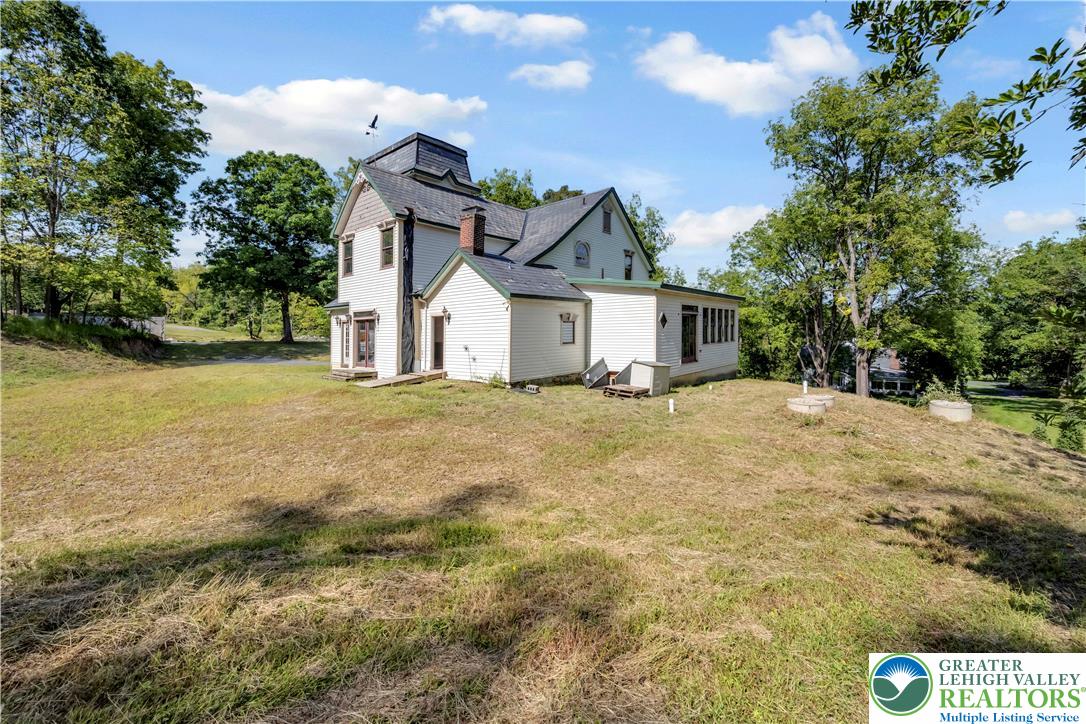384 Henry Road Property Photo 23