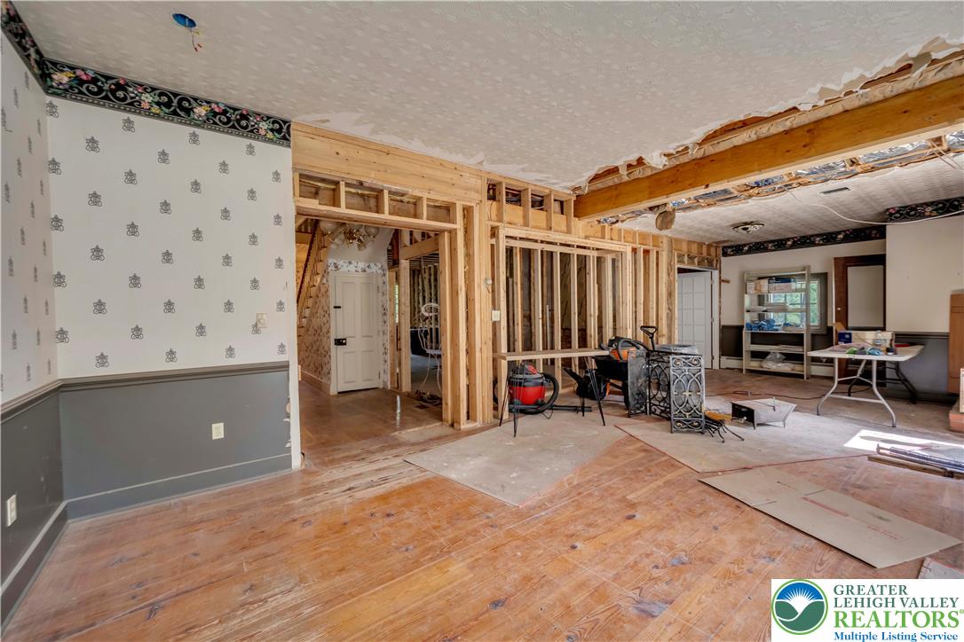 384 Henry Road Property Photo 24