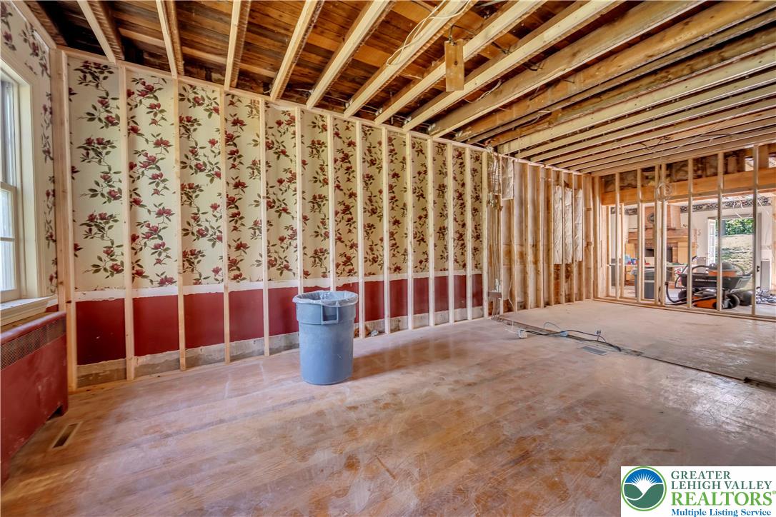 384 Henry Road Property Photo 30