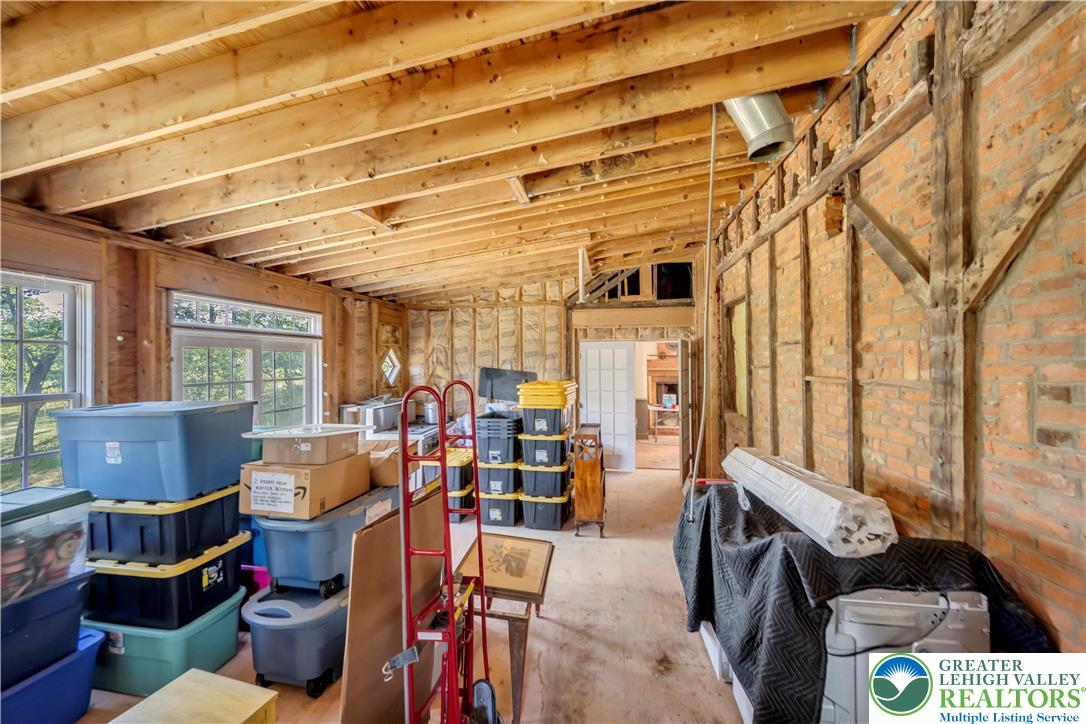 384 Henry Road Property Photo 34