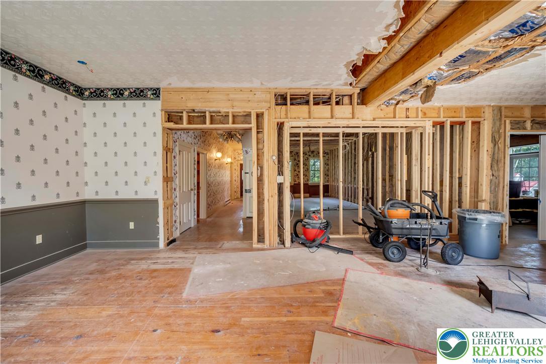 384 Henry Road Property Photo 36