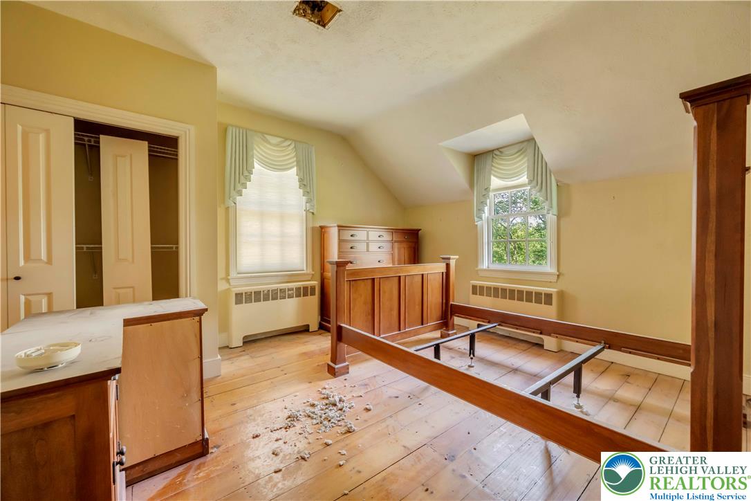 384 Henry Road Property Photo 41