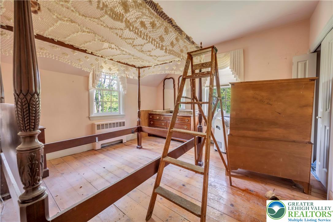 384 Henry Road Property Photo 43