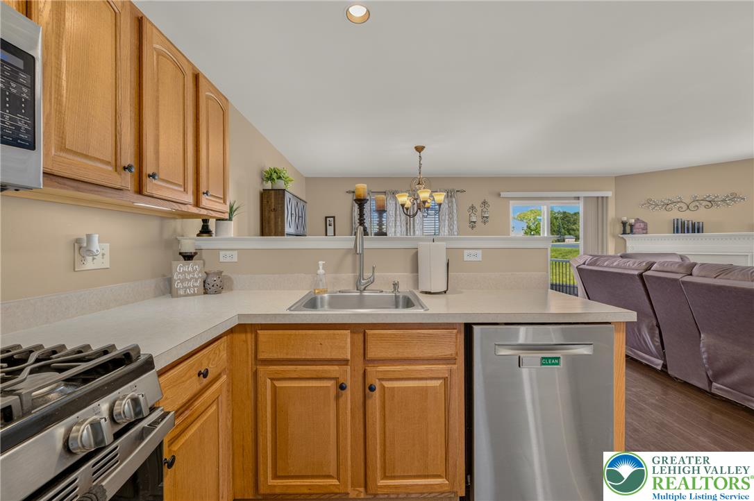 6801 Hunt Drive Property Photo 18