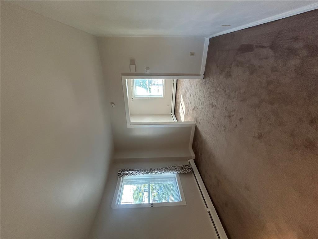 431 Maple Street Property Photo 4