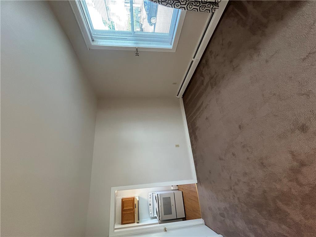 431 Maple Street Property Photo 5