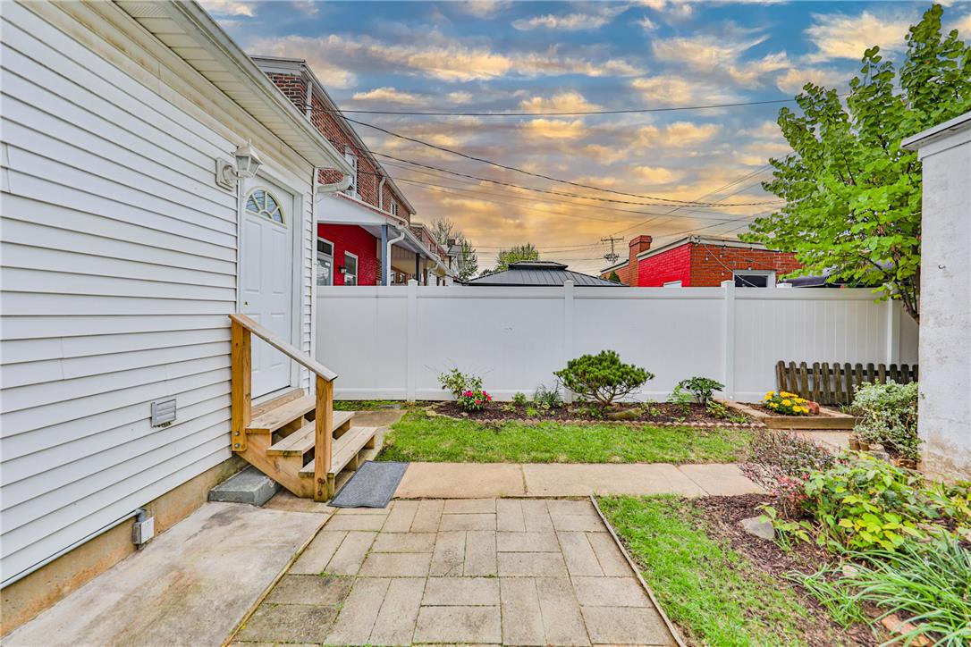 2107 West Washington Street Property Photo 56