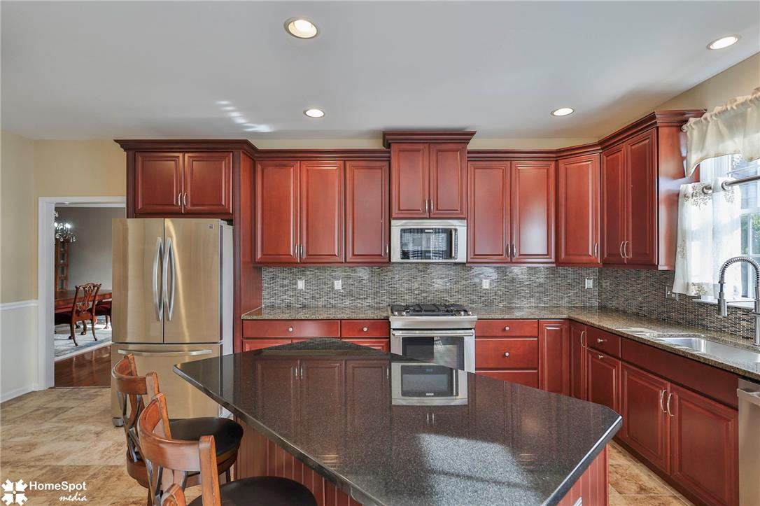 480 Inverness Circle Property Photo 16
