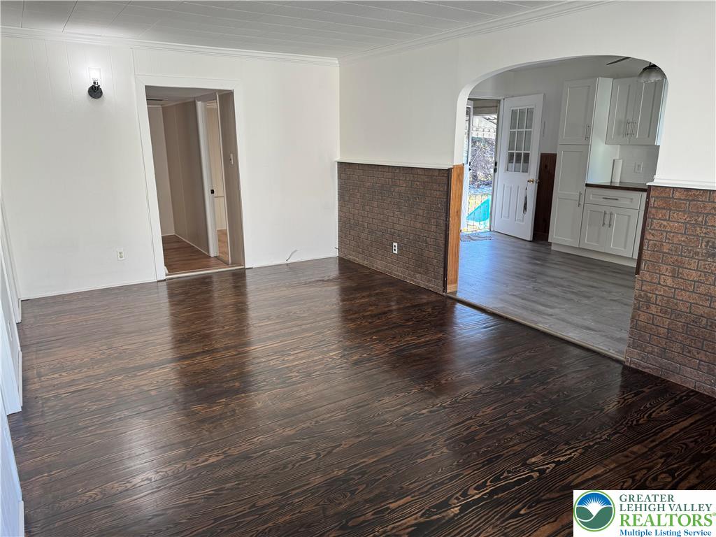 516 Heckman Avenue Property Photo 8