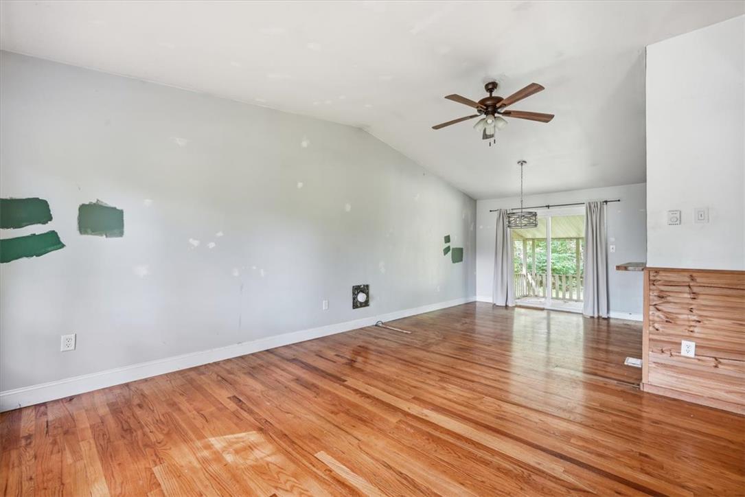 9870 North Delaware Drive Property Photo 12