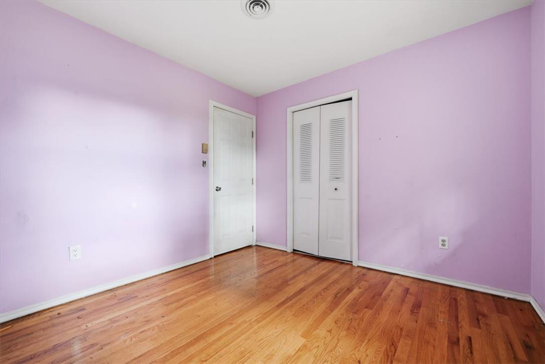 9870 North Delaware Drive Property Photo 24