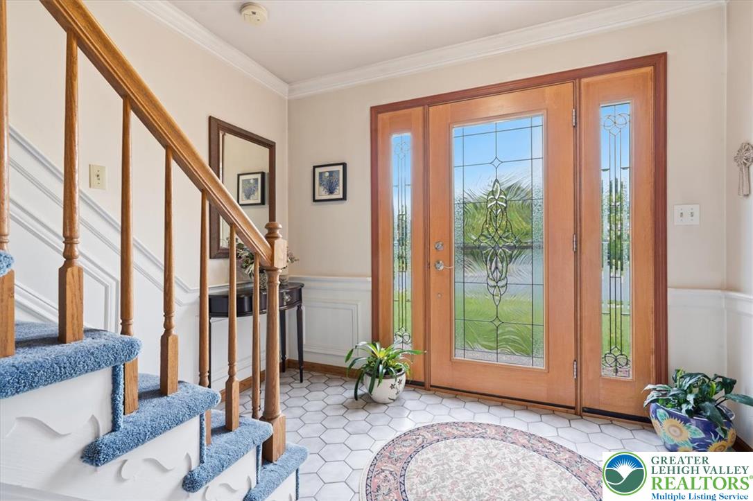 5022 Meadow Lane Property Photo 7