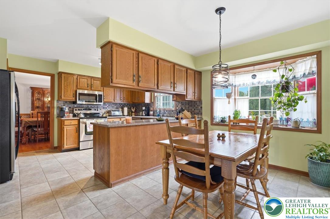 5022 Meadow Lane Property Photo 18