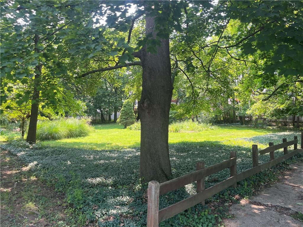 2300 Sycamore Street Property Photo 2