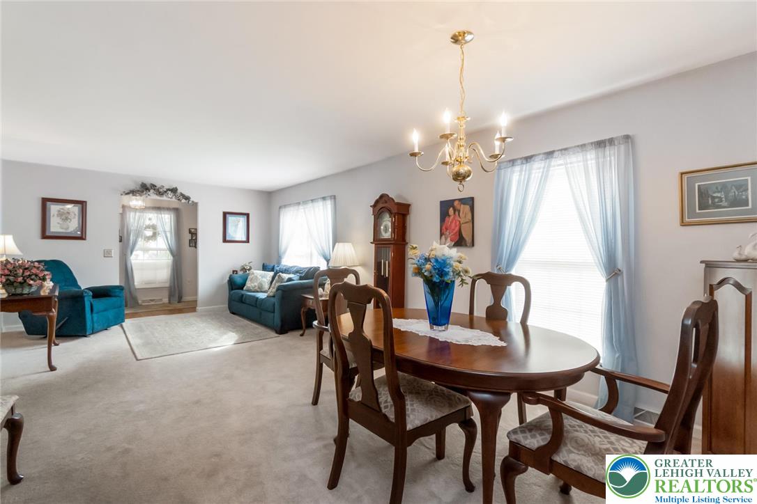 679 Winterthur Way Property Photo 17