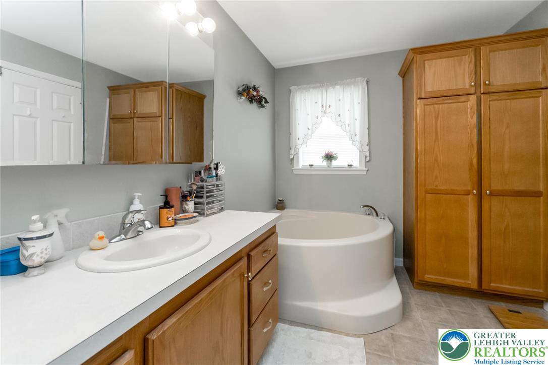 679 Winterthur Way Property Photo 34
