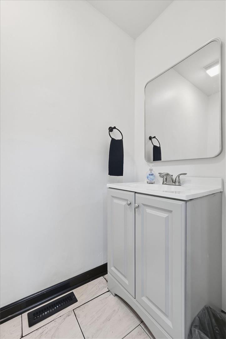 719 Bushkill Street Property Photo 13