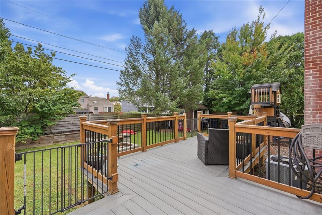 1836 Cloverdale Road Property Photo 32