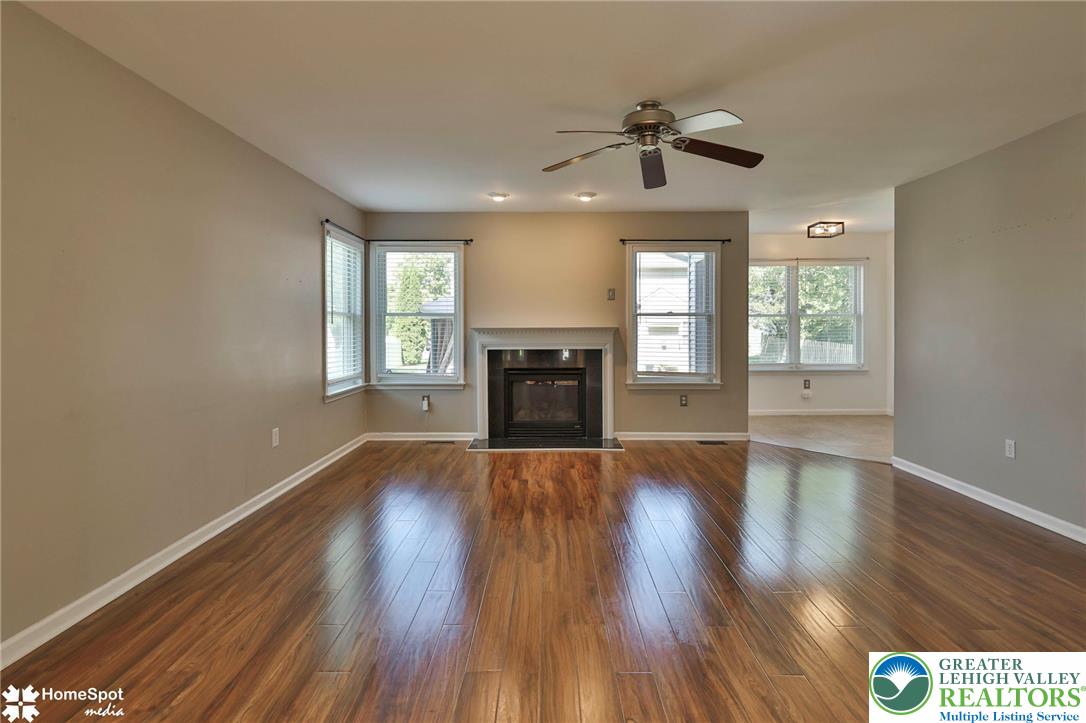 1944 Grigio Place Property Photo 10