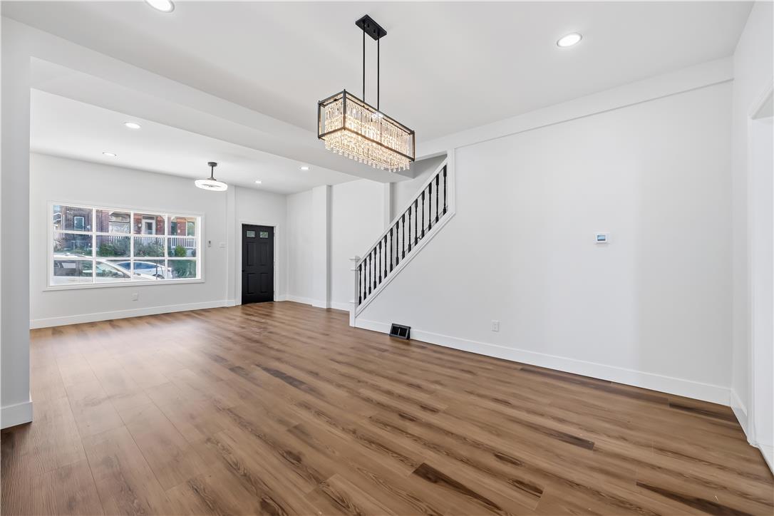 1826 Washington Avenue Property Photo 4