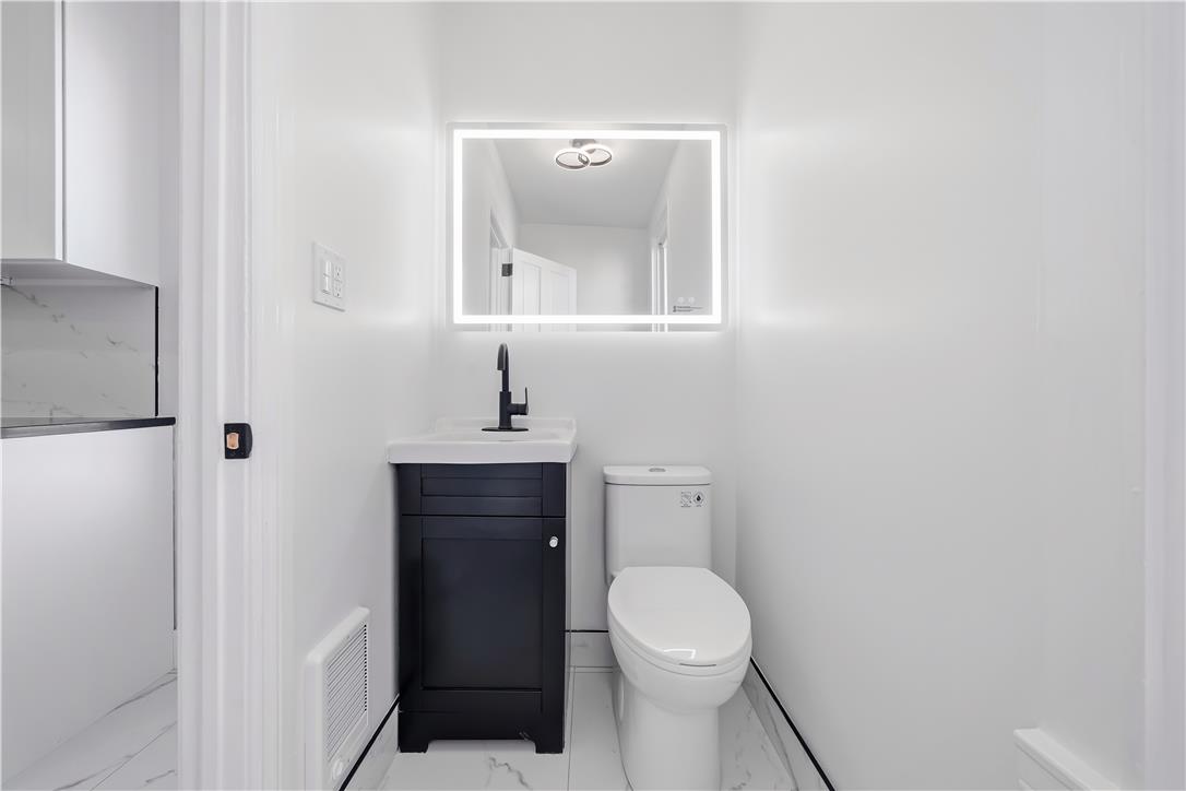 1826 Washington Avenue Property Photo 18