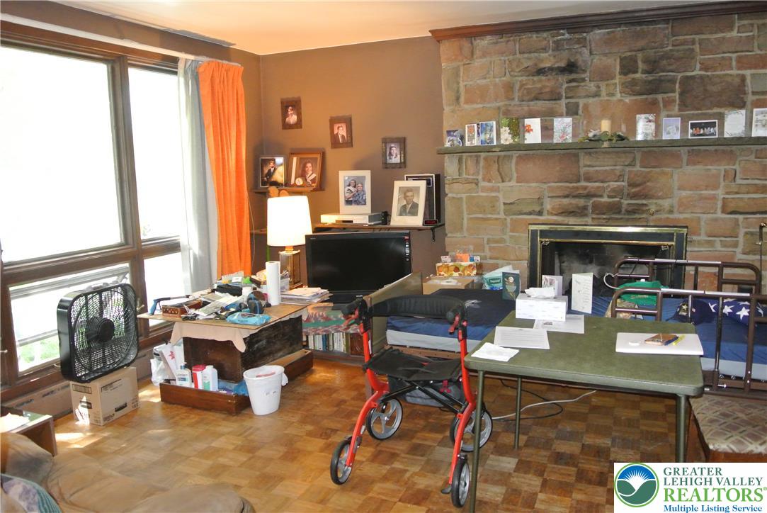 4515 East Texas Road Property Photo 4