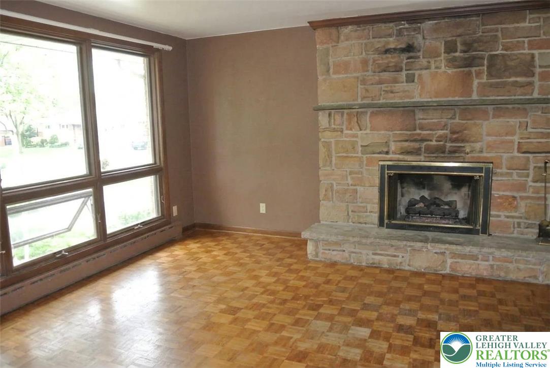 4515 East Texas Road Property Photo 5