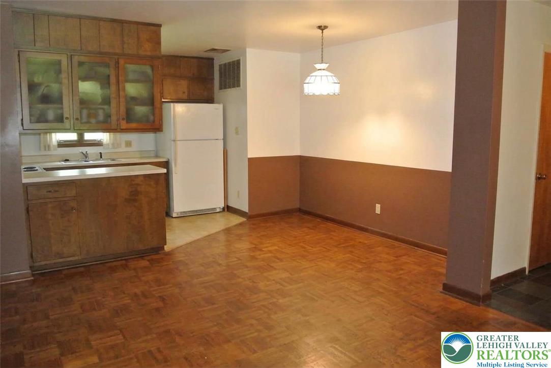 4515 East Texas Road Property Photo 9