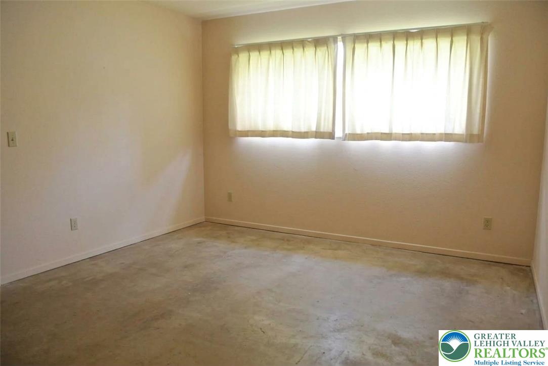 4515 East Texas Road Property Photo 15