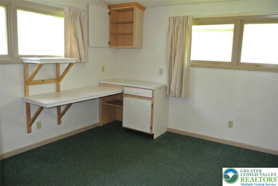 4515 East Texas Road Property Photo 17