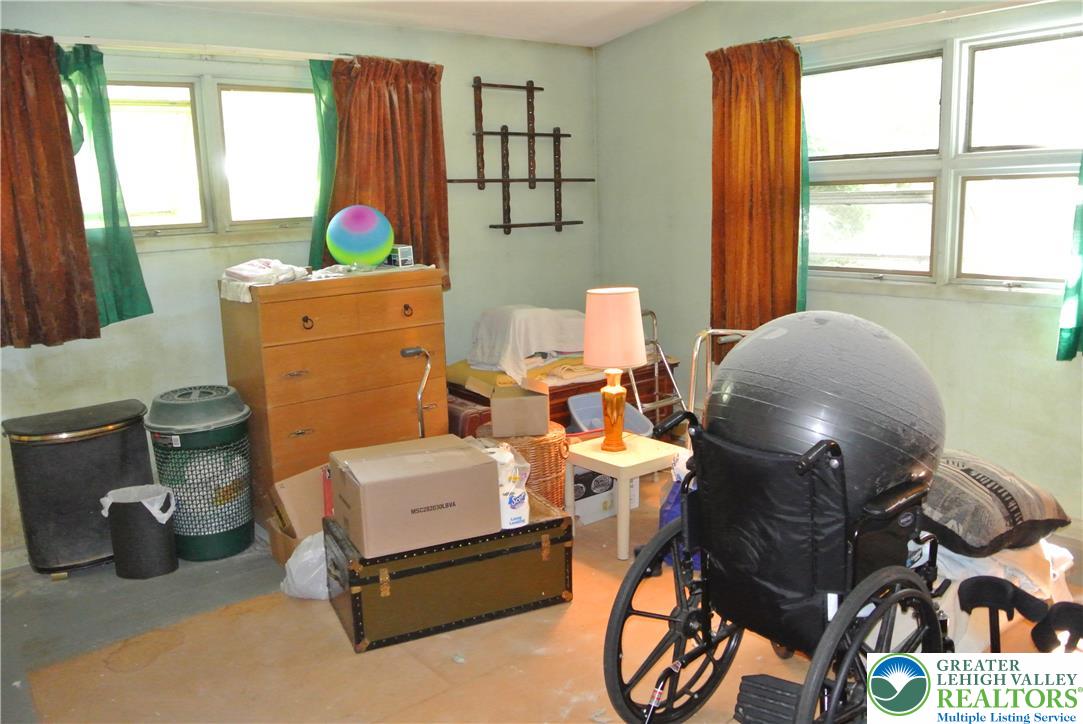 4515 East Texas Road Property Photo 19
