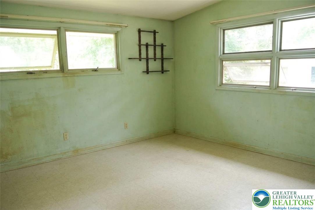 4515 East Texas Road Property Photo 20