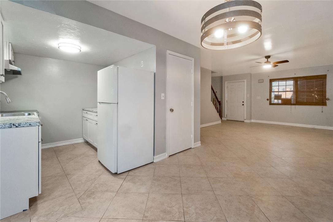 413 East Mosser Street Property Photo 12