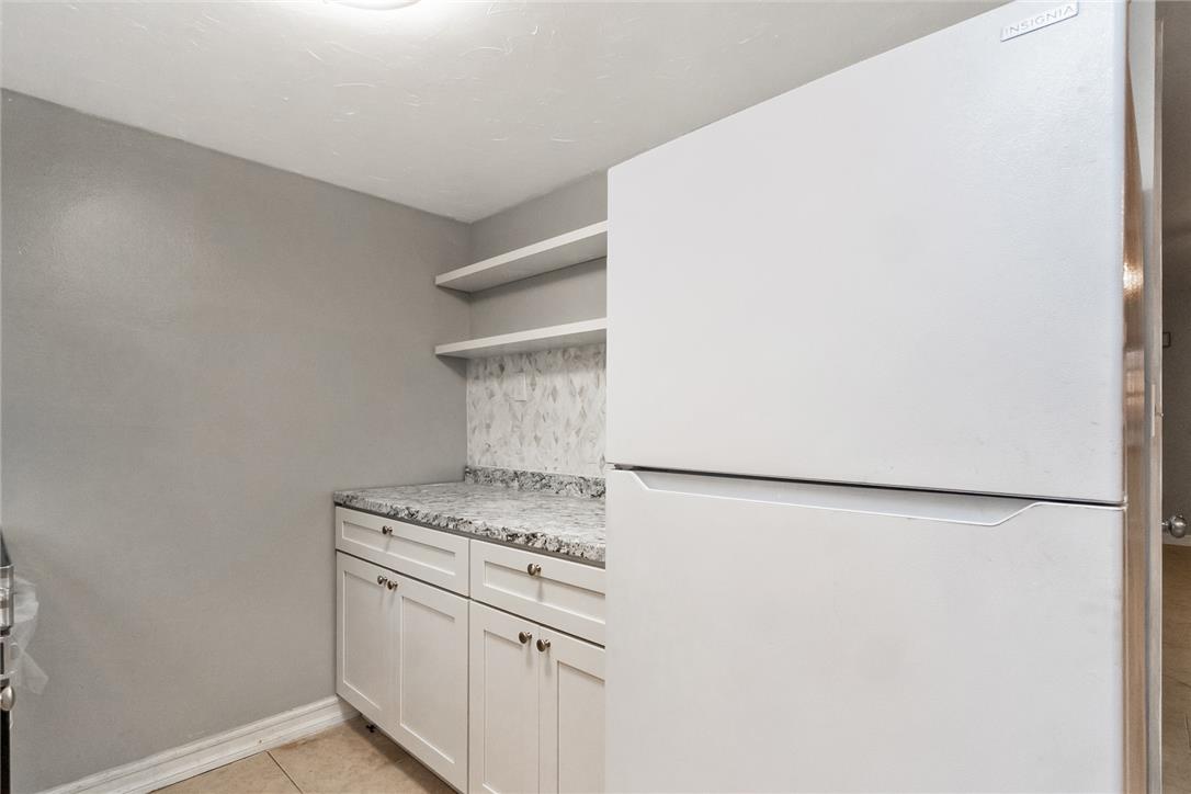 413 East Mosser Street Property Photo 16