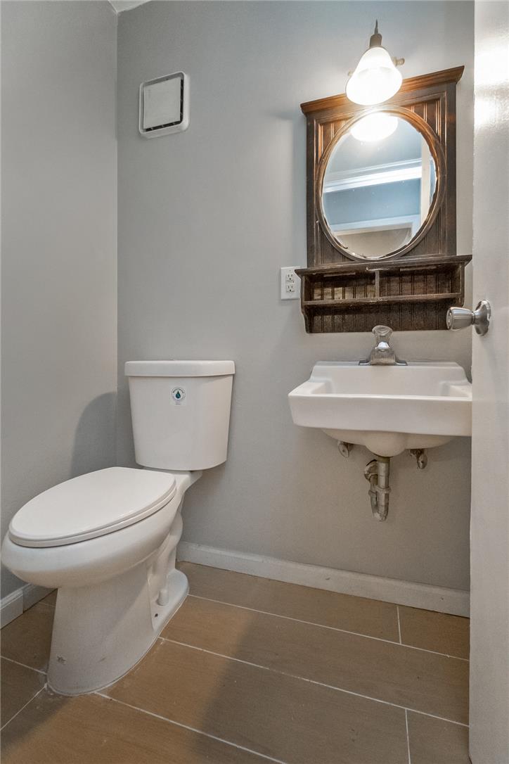 413 East Mosser Street Property Photo 19