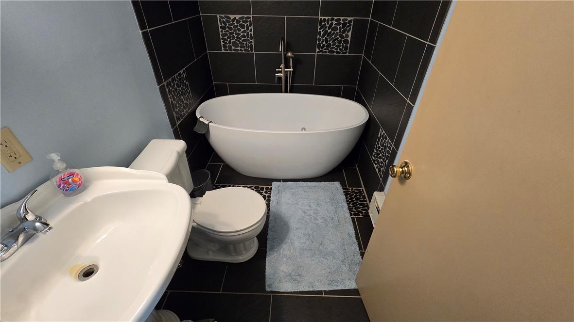 4116 3rd Street Property Photo 8