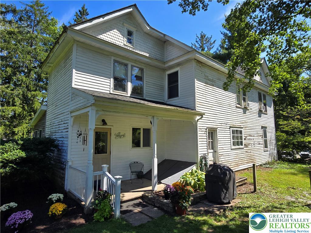 105 Browns Drive Property Photo 1