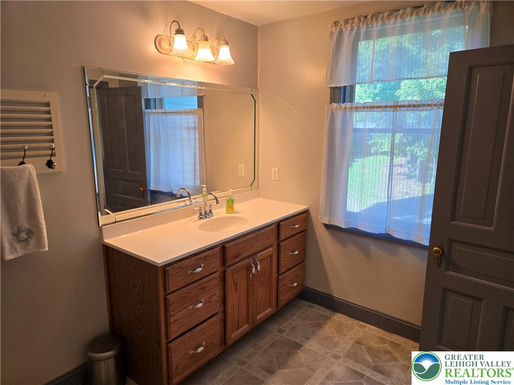 105 Browns Drive Property Photo 39