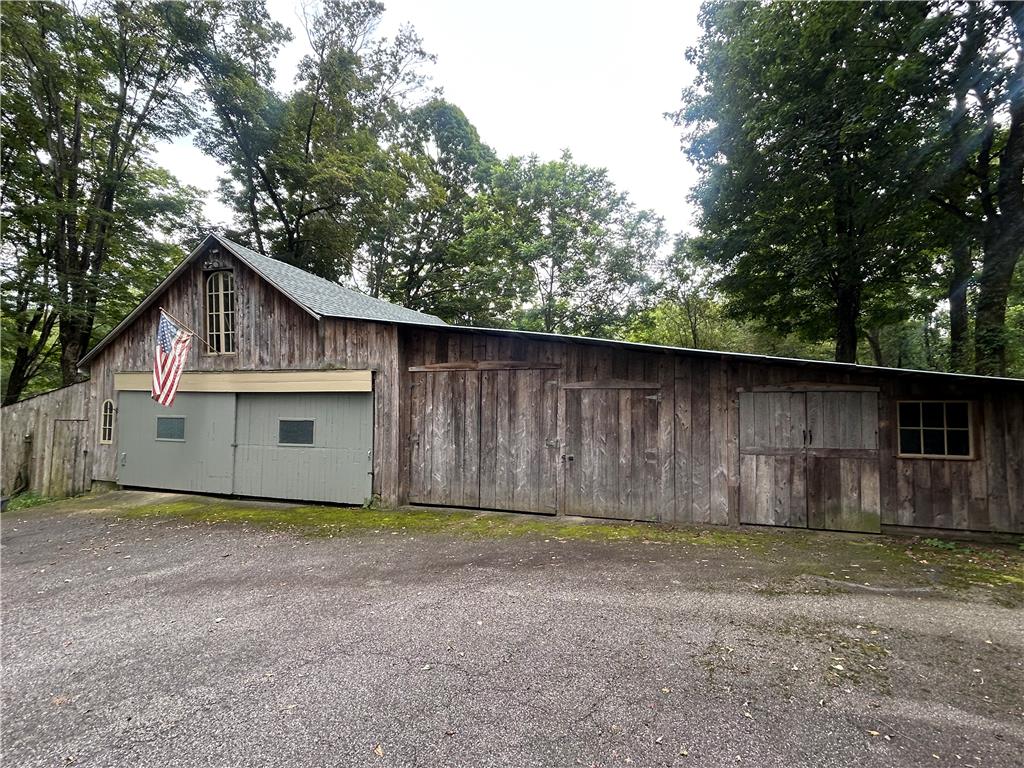 7 Allegheny Road Property Photo 10