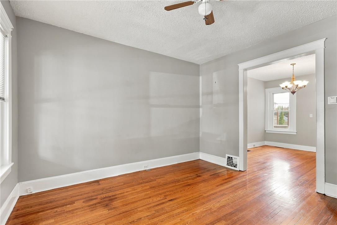 1021 Spring Property Photo 7
